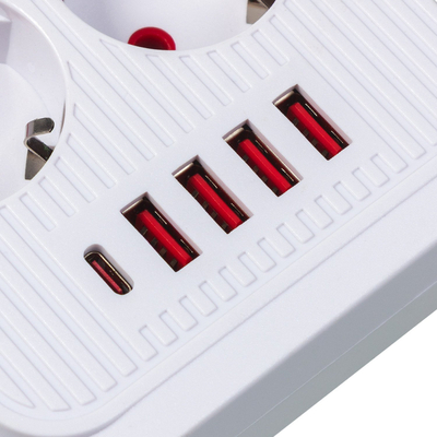 Zgjatues Maclean MCE391, 6 priza, 4x USB, 2500W, i bardhë