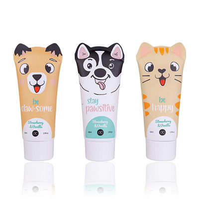 Set dushi Accentra Best Friends - Xhel dushi Best Friends 60 ml + mbajtëse çelësash