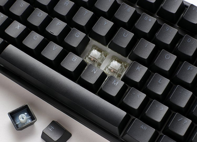 Tastierë mekanike Ducky One 3 Classic TKL, layout gjerman, RGB, e zezë e bardhë