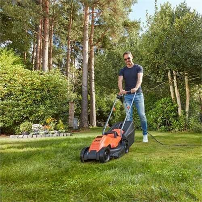 Kositëse elektrike Black & Decker 1200W 32cm (BEMW451)