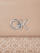 Çantë krahu për femra Calvin Klein, bezhë