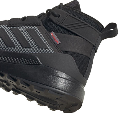 Këpucë hiking Adidas Terrex Trailmaker Mid COLD.RDY, për burra, me izolim, të zeza