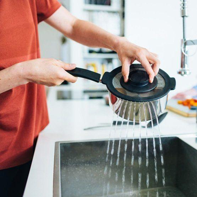 Tigan Fiskars Functional Form, 1.5 l, i argjendtë