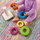 Lodër grumbulluese Fisher-Price Rock-a-Stack Roly-Poly, shqisore, shumëngjyrëshe