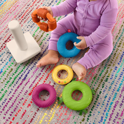 Lodër grumbulluese Fisher-Price Rock-a-Stack Roly-Poly, shqisore, shumëngjyrëshe