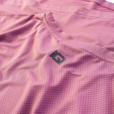 Bluzë sportive IQ Yoryo Wmns, QUICKDRY, rrjetë që merr frymë, rozë