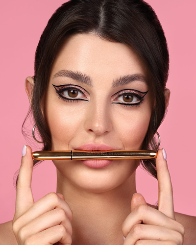 Eyeliner i lëngshëm Claresa Easy on the Eye, 4 g, i zi