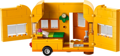 Set lodrash Sylvanian Families Leif's Caravan and Garden Shop, karavan dhe dyqan kopshti, për fëmijë
