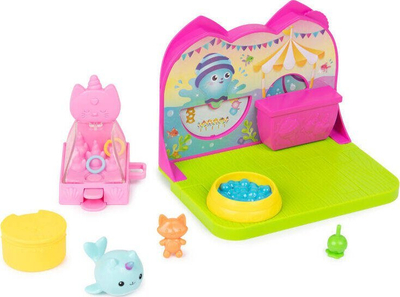 Set lodrash Gabby’s Dollhouse Kitty Narwhal’s Carnival Room, figurinë lodër, aksesore karnavali