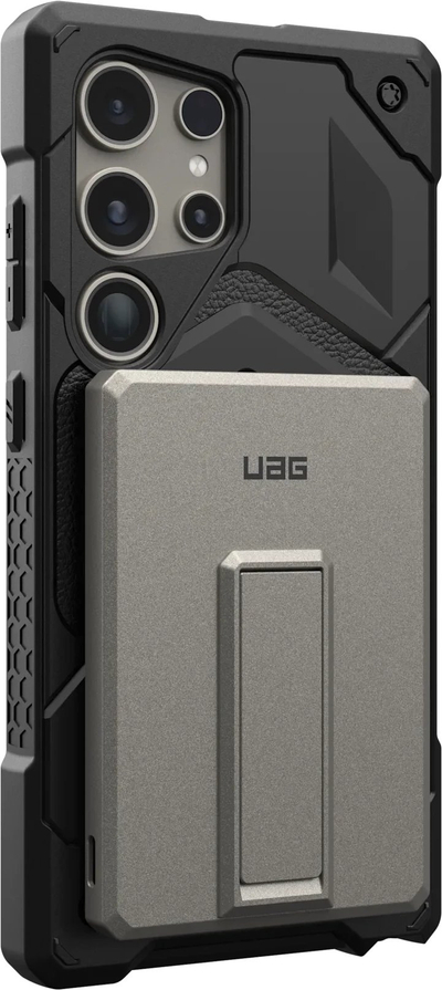 Магнетен надворешен полнач UAG Ultra Slim, 5000mAh, со држач kickstand, титаниум