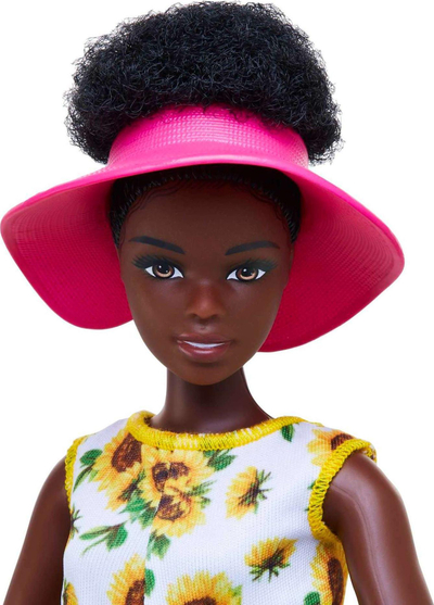 Kukull Barbie Mattel Gardening Playset, set kopshti me aksesorë, për kalamaj 3+ vjeç, shumëngjyrëshe