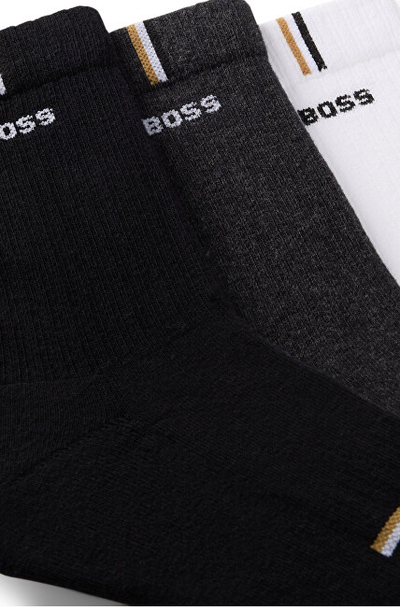 Set prej 3 palësh çorape për meshkuj BOSS