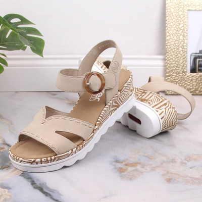 Sandale me platformë Rieker W RKR595, taka 6 cm, për gra, bezhë