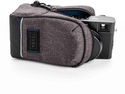 Çantë për kamera Tenba Skyline V2 Pouch 4, e pajtueshme me MOLLE, me rrip shpatulle, gri