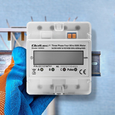 Matës energjie trefazor Qoltec, për shinë DIN, me ekran LCD, 230V, i bardhë