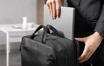 Çantë shpine për laptop Tomtoc Navigator H71, 15.6", me xhepa me zinxhir, e zezë