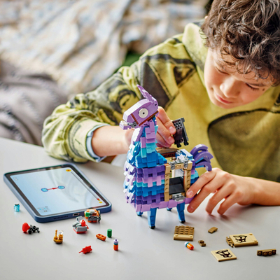 Set lodër LEGO Fortnite Supply Llama, për ndërtim me dorë, plot ngjyra