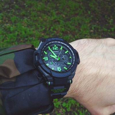 Orë dore për meshkuj Casio G-Shock GW-4000, e zezë/gjelbër