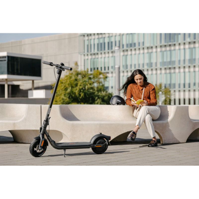 Trotinet elektrik Segway Ninebot KickScooter F2 E, 400W, bateri 10.2Ah, i zi