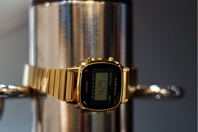 Orë dore Casio Collection LA670WEGD-1EF