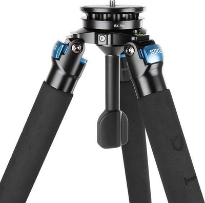 Tripod Sirui R-4214X, i gjatë deri 150 cm, mban deri 25 kg, i zi
