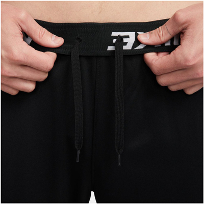 Pantallona sportive Nike Totality Dri-FIT për meshkuj, tapered, poliestër, të zeza