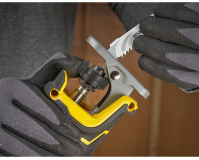 Реципрочна пила Stanley Fatmax SFMCS311M1TQW, 18V, со батерија 4Ah, со кутија за транспорт