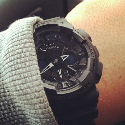 Orë për meshkuj Casio, e zezë