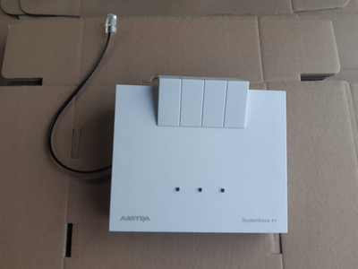 Njësi radio DECT Mitel SB 4+ Version 2, për sisteme ISDN, e bardhë