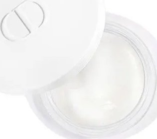 Krem fytyre Dior Diorsnow Essence of Light, për lagie edhe shkëlqim