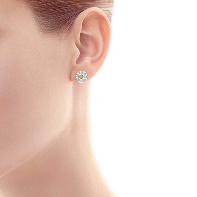 Vathë Tiffany & Co. 19710424
