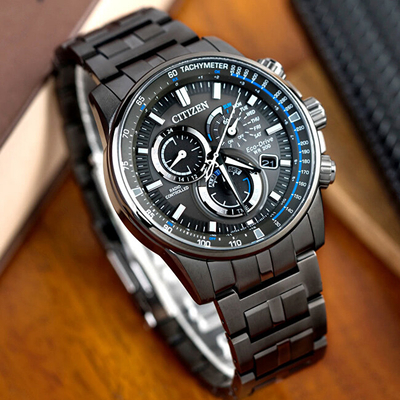 Orë dore Citizen Eco-Drive CB5887-55H