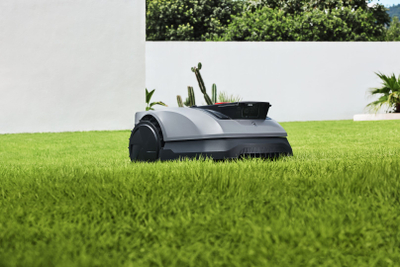 Robot kositës Ecovacs Goat O600 RTK, TrueMapping 2.0, IPX6, gri
