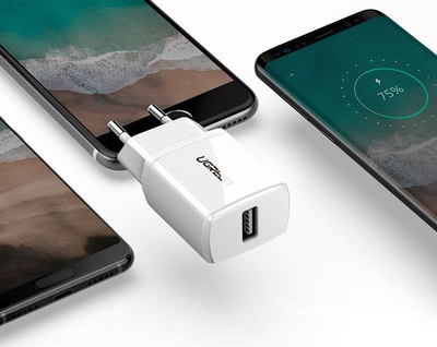 Karikues UGREEN USB (50459), 2,1A, i zi