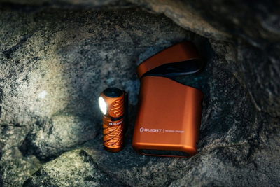 Elektrik dore Olight Perun 3 Mini, me dritë të bardhë edhe të kuqe, edicion Premium, portokalli