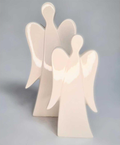 Figurë dekoruese Krishtlindjesh Saska Garden Angel, porcelan 14.5 cm, e bardhë me argjend