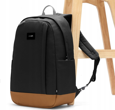 Çantë shpine Pacsafe GO 25L, xhep laptopi 13", mbrojtje RFID, e zezë