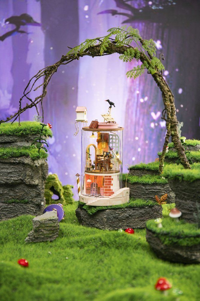 Puzzle 3D dekorativ Rolife RDS003 Secluded Neighbour, miniaturë dollhouse, me kupolë xhami