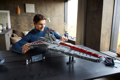 Set LEGO Star Wars Venator-class Star Destroyer 75367, Ultimate Collector Series, model koleksionues