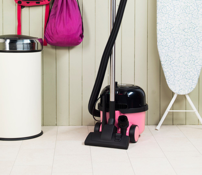 Fshesë me korent Numatic HET160-11, 6L, 620W, rozë