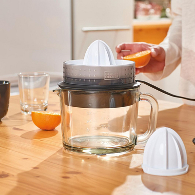 Shtrydhëse frutash Black & Decker, e bardhë