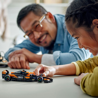 Set LEGO Speed Champions McLaren F1 Team MCL38, makinë garash, 10+, shumëngjyrësh