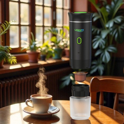 Портабилен апарат за еспресо Lifenaxx To Go LX-060, батерија со USB-C, 60 ml, црн
