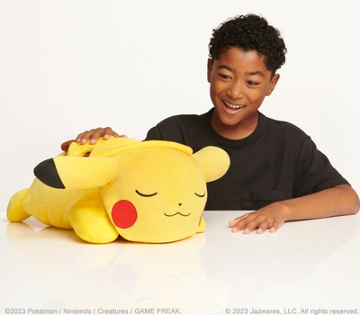 Lodër pelushi Pokemon Pikachu, 18", duke fjetur, e verdhë
