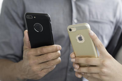 Kornizë mbrojtëse Moshi, iPhone 7, alumin, i zi