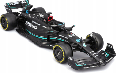 Makina model Bburago Mercedes AMG W14 E Performance #63, 1/24, me figurë piloti, shumëngjyrëshe
