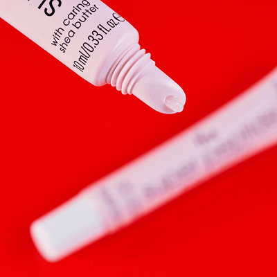 Trajtues për buzë Essence Super Peptide Lip Care, 10 ml