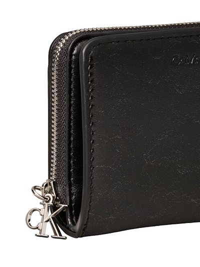 Kuletë për femra Calvin Klein, e zezë
