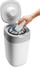 Kosh pelenash Tommee Tippee Twist and Click, me sistem Twist and Click, vjen me 1 rimbushje, i bardhë