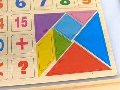 Tabelë magnetike edukative me shkronja dhe numra, kornizë druri, me marker, shumëngjyrëshe